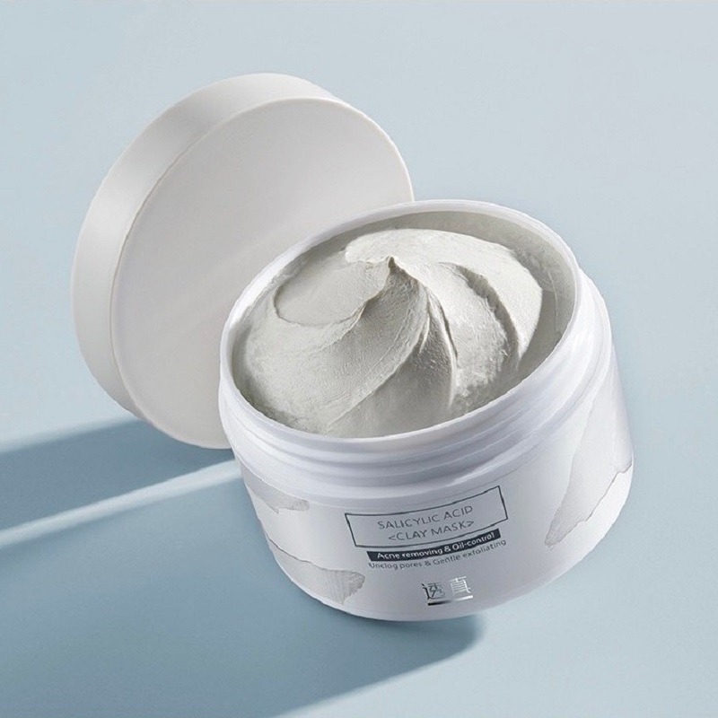 BHA 0.5% Lucenbase Salicylic Acid Mask helps control oiliness and reduces pore clogging