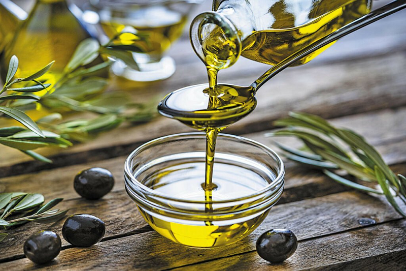 Olive oil reduces the risk of liver diseases. (Photo: Internet Collection)