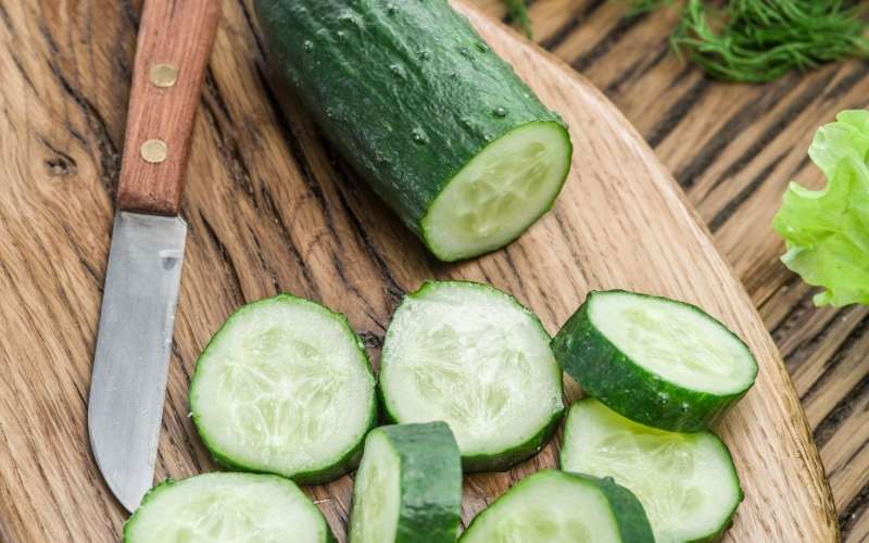 Cucumber contains high fiber content. 