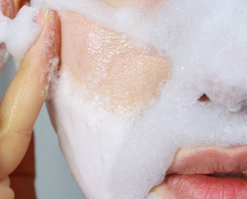 How does the effervescent mask work? (Image: Internet)