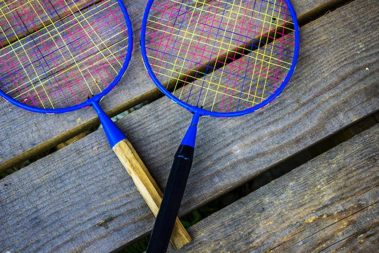 Choose the right badminton racket grip material